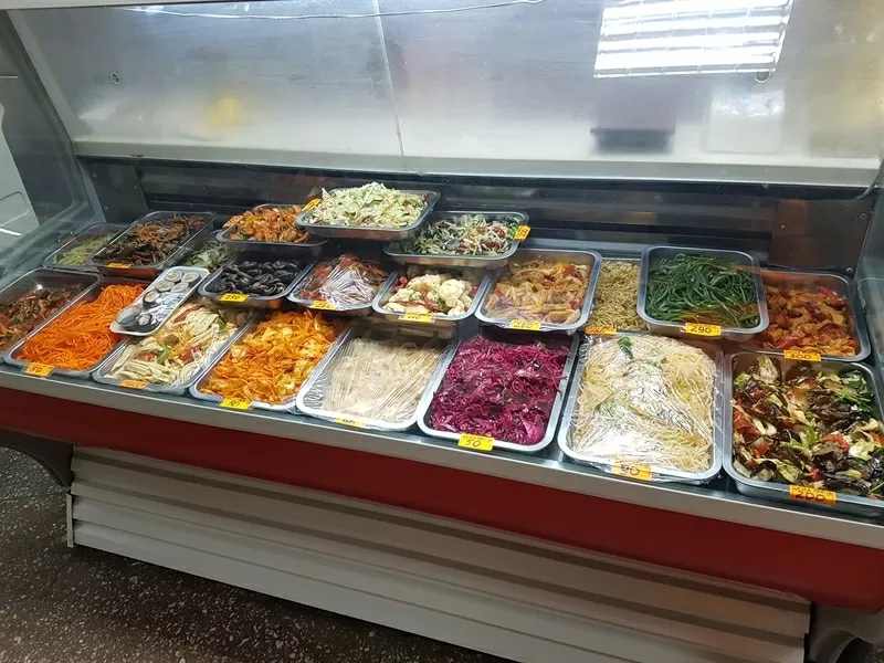 Требуется продавец корейских салатов в магазин Турксибский район 3