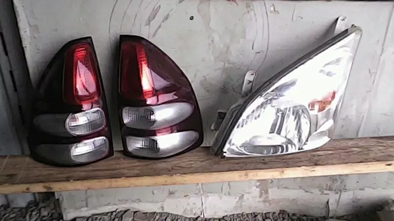 Фары,  фонари,  стекла на Toyota Land cruiser Prado