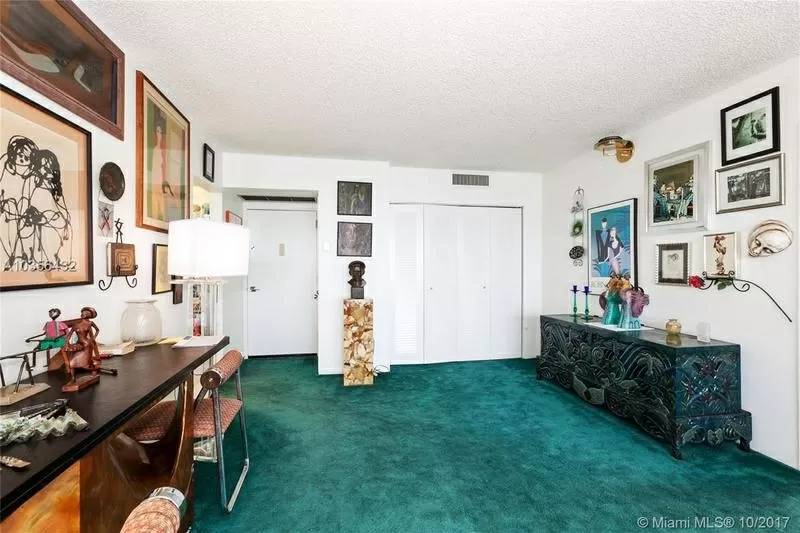 Продается прекрасная 2-х комнатная квартира в Майами в Авентуре 7