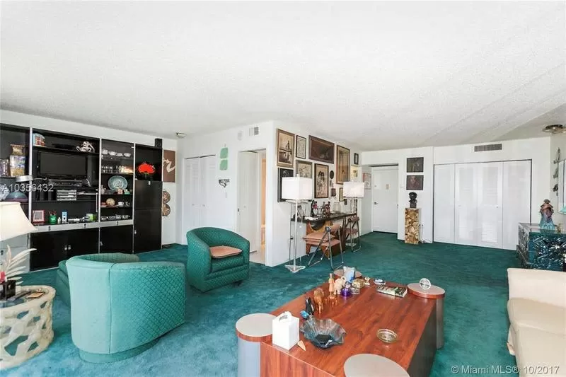 Продается прекрасная 2-х комнатная квартира в Майами в Авентуре 8