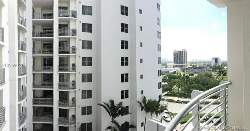 Продается однокомнатная квартира в Майами(Голливуд) 6