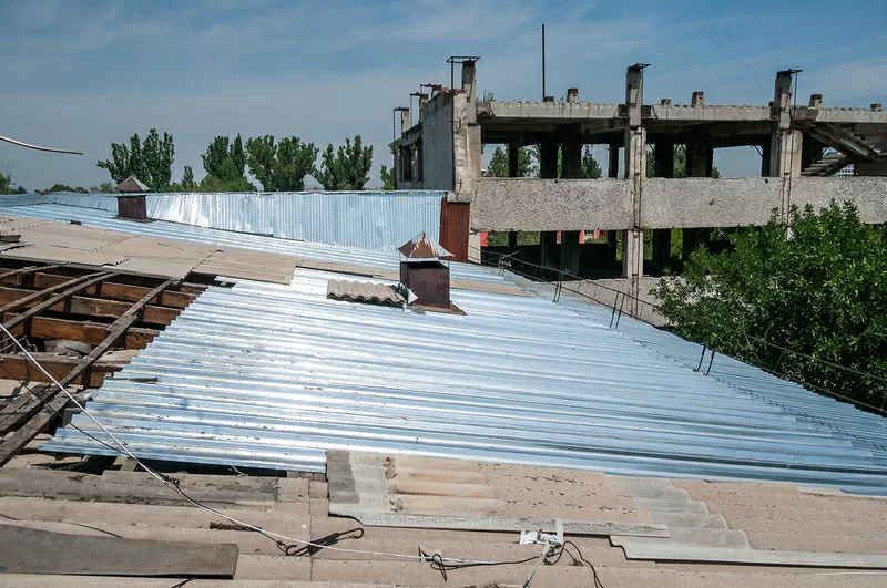 Отремонтировать крышу над квартирой в Алматы