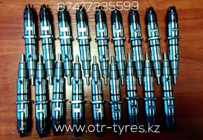 Топливная форсунка Cummins 0445120199 3