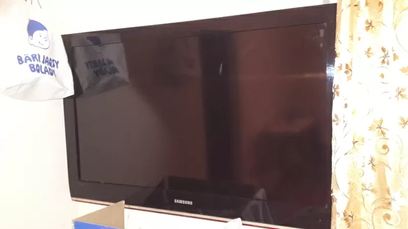  Продам большой LED телевизор Samsung 102 см.