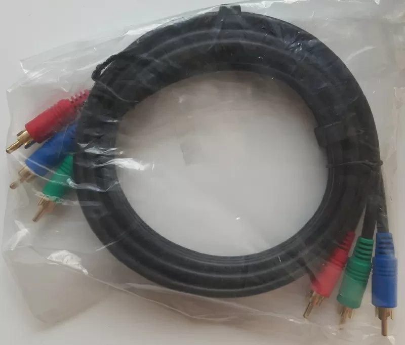 Продам новый интерфейсный кабель RGB (тюльпан) 2