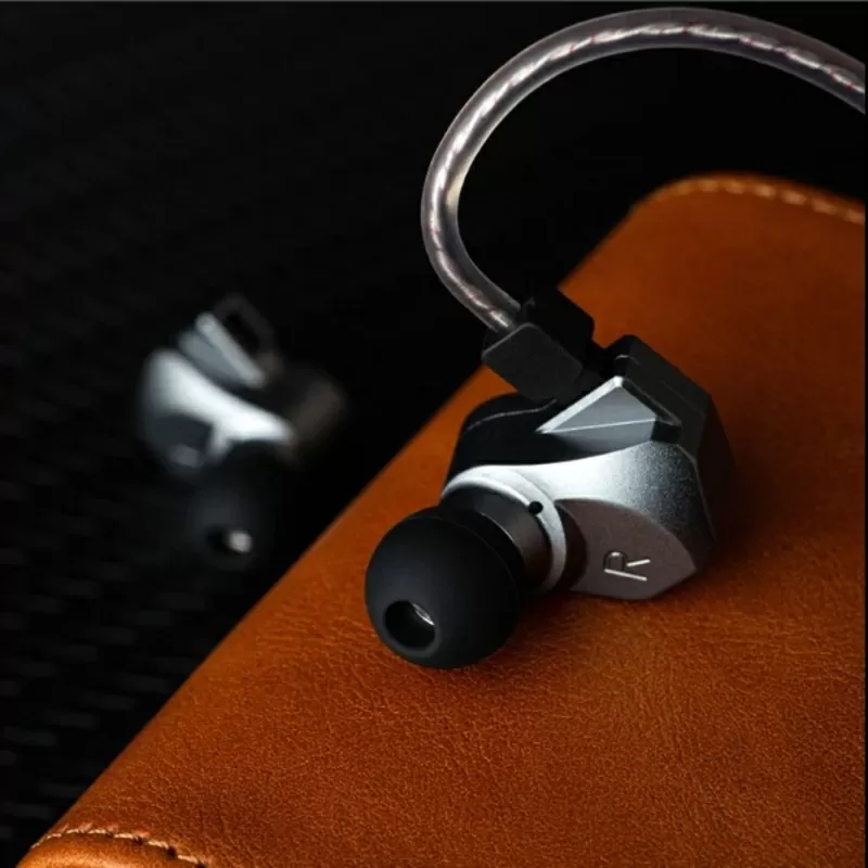 Наушники TINHiFi C2 IEM 4