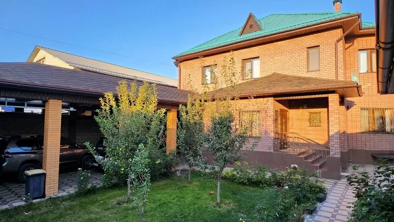 Продам шикарный дом,  мкр. Баганадыш,  313 кв.м участок ровный,  ИЖС 2