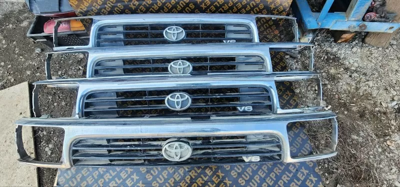Решётка   Toyota  Hilux Surf 130