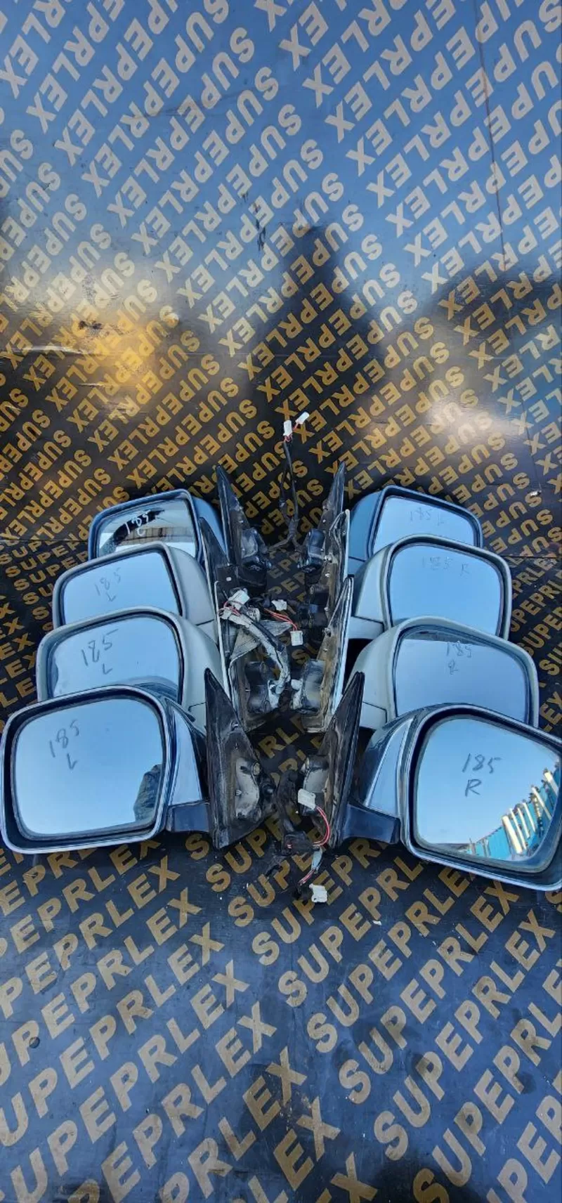 Зеркало боковое на  Toyota  Hilux Surf 185