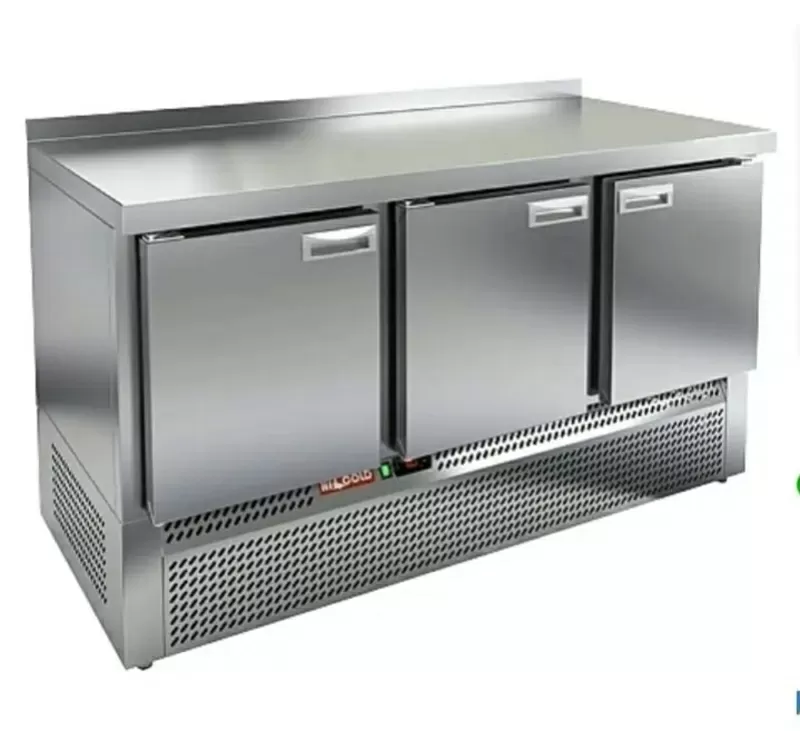 Морозильный стол HICOLD GNE 111/BT состоит из рабочей поверхности,  на 
