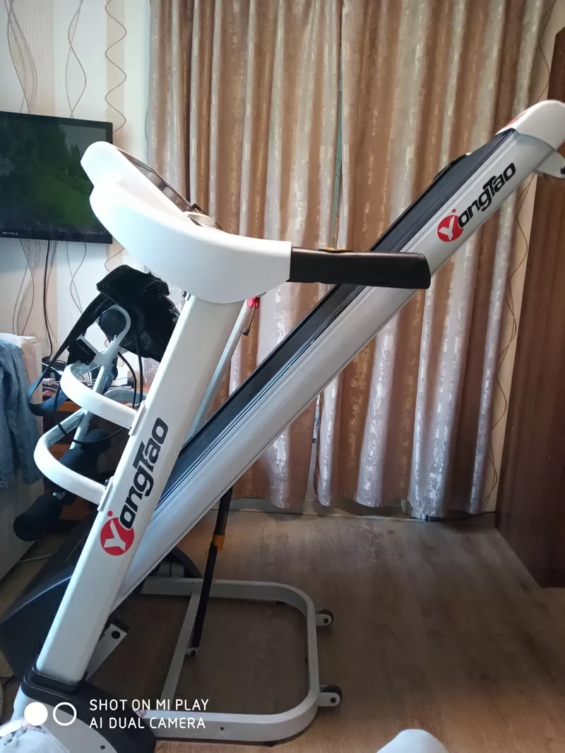 Одна из лучших Беговых дорожек с регулировкой уклона, сенсорный экран. 4