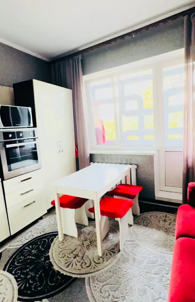 Продаю 1 квартиру  улучшенной планировки. 3