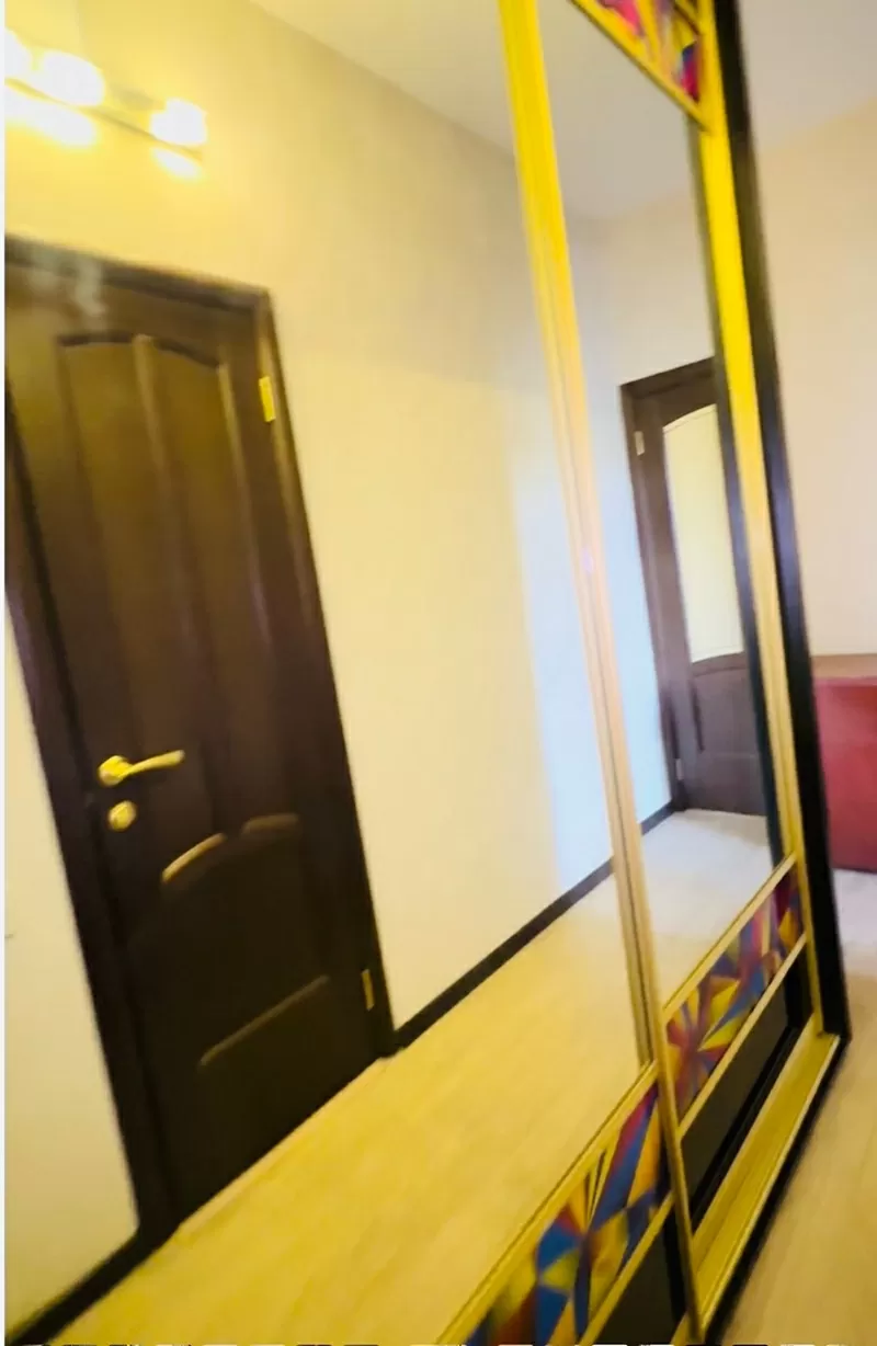 Продаю 1 квартиру  улучшенной планировки. 6