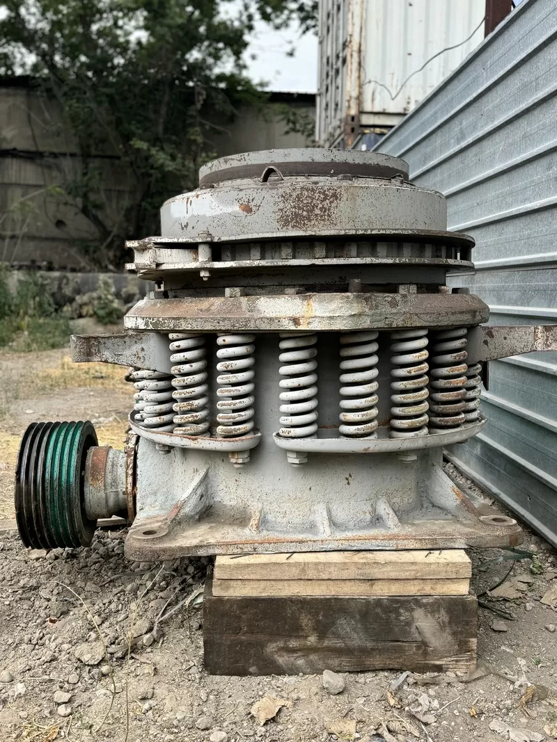 Конусная дробилка КМД-600 / КСД-600. 3