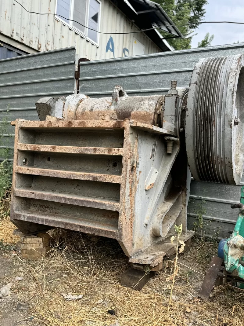 Щековая дробилка СМД-108. 3