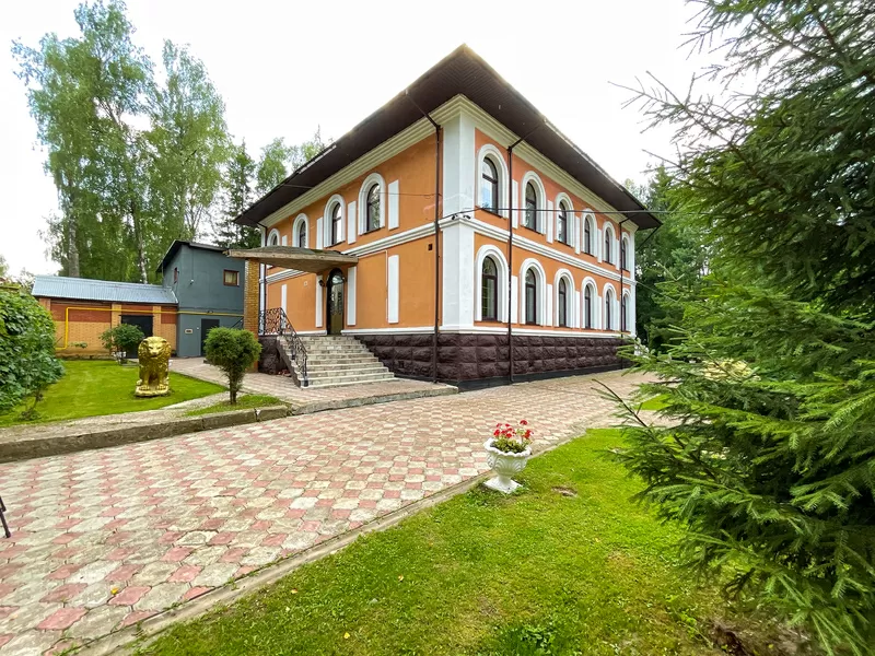 Продается особняк Капалиани,  с выходом на берег реки Пажа. 2