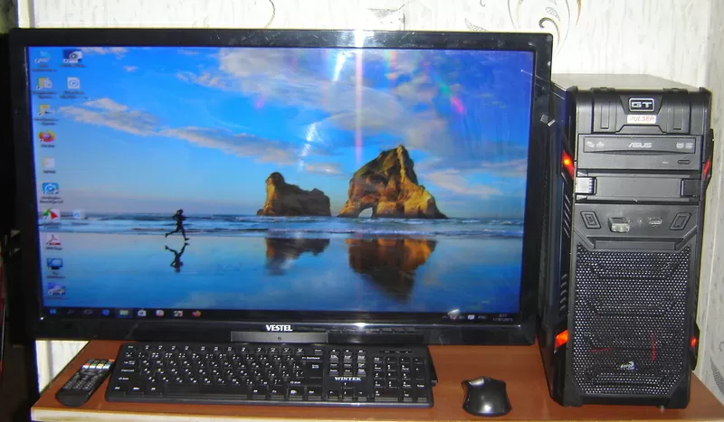 4-х Ядерный Игровой с большим монитором компьютер.