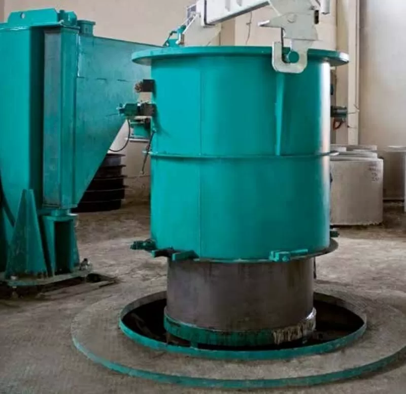 Оборудование для Бетонных труб,  люков,  конусов и днищ люков,  UNIVERSAL 5