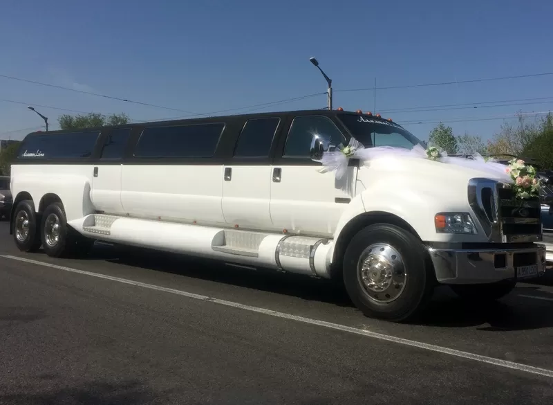 Limousine Almaty for party, limousine Almaty transfer, выпускной 2