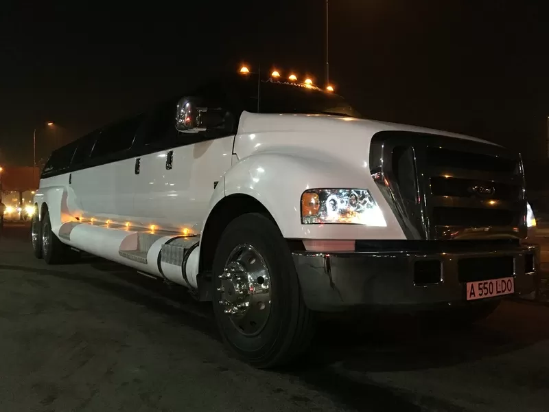 Прокат лимузинов Алматы, лимузин на день рождения, выписка из роддома 3