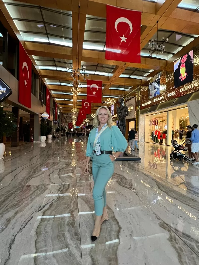 Квартира в элитном комплексе на первой береговой линии в Коньяалты./