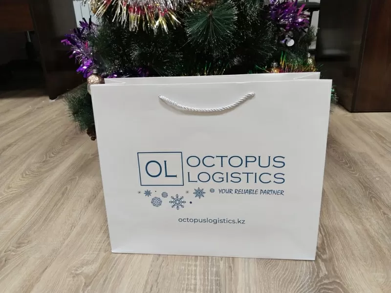 Новогодние пакеты с лого для корпоративных клиентов. 2