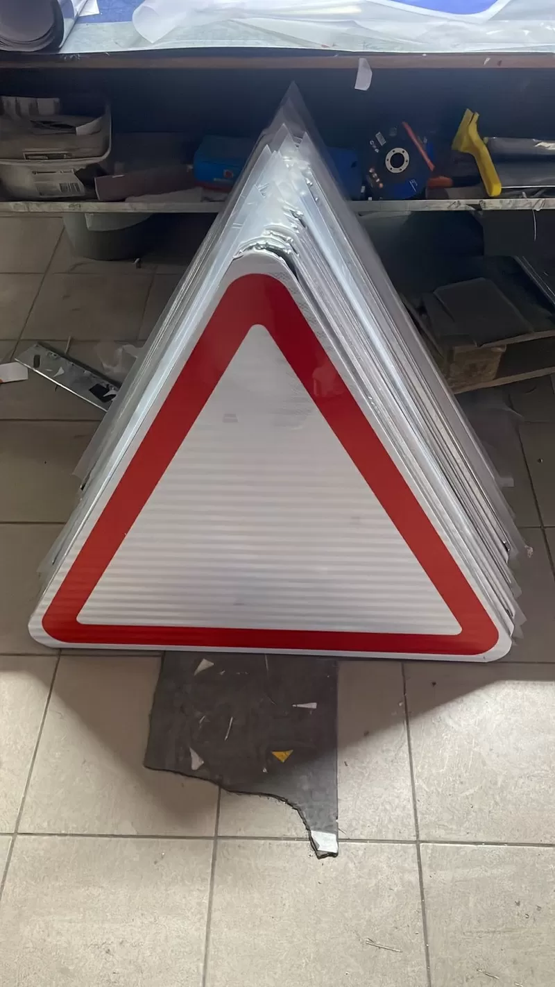 Производство и установка средств организации дорожного движения. 4