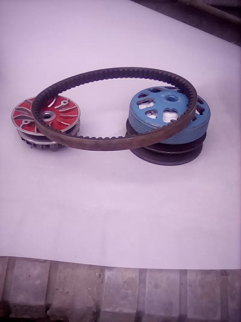 Запчасти на скутер Китаец 100-150куб диски тормоза вариатор ремень и 3