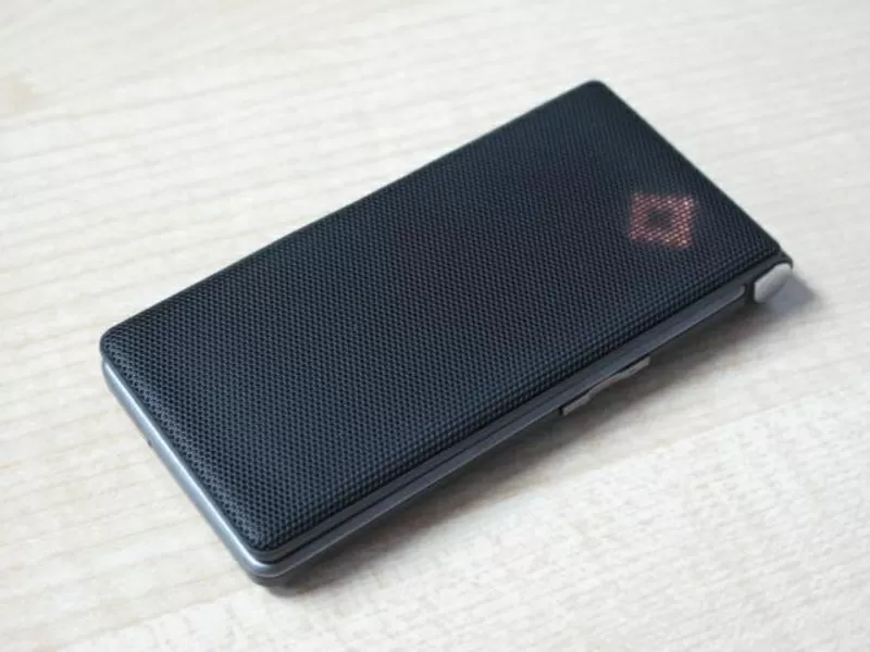 Ультра тонкий Vertu T77