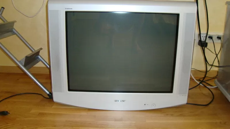 Телевизор Sony trinitron